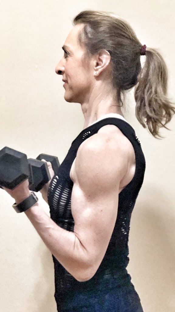 Building bicep muscles for women