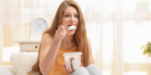 Read more about the article 5 fail-proof ways to immediately stop your emotional eating